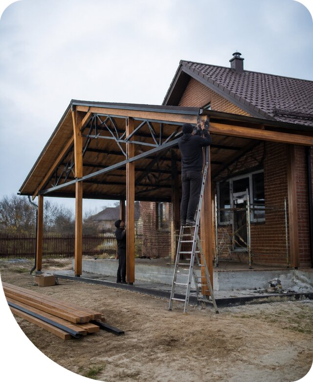 Пристройка навеса к дому и участку в Ханты-Мансийске под ключ
